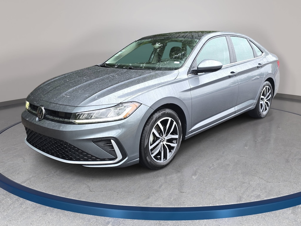 Used 2025 Volkswagen Jetta 1.5T SE Sedan