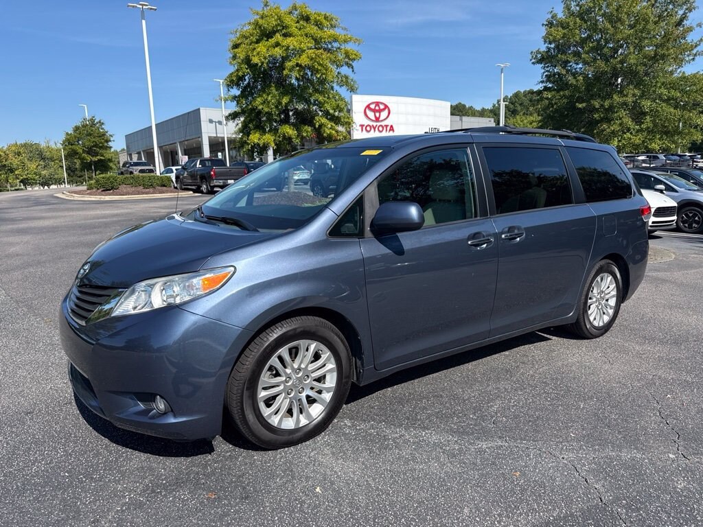 Used 2013 Toyota Sienna XLE V6 8 Passenger Van