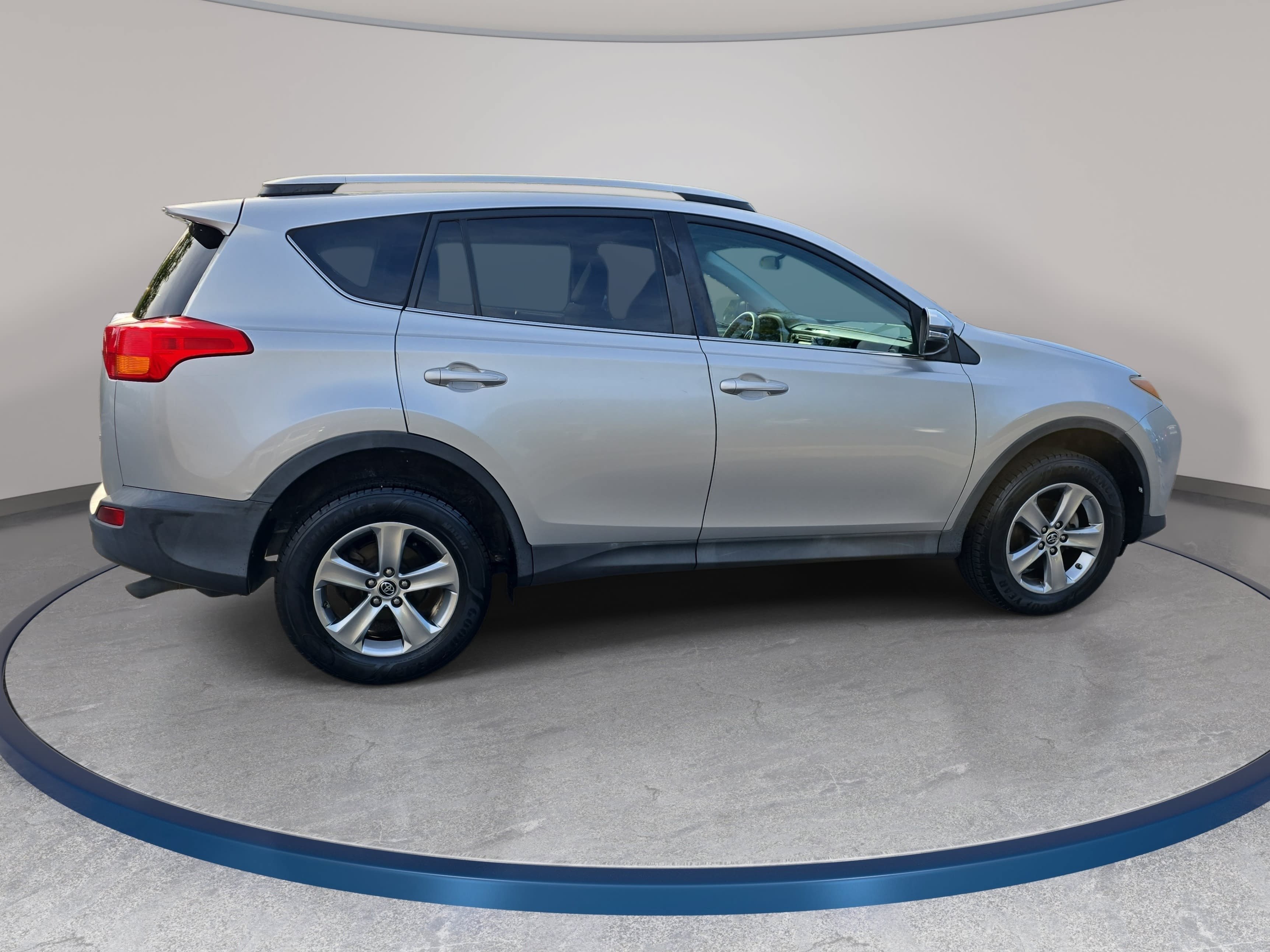 Used 2015 Toyota RAV4 XLE FWD XLE