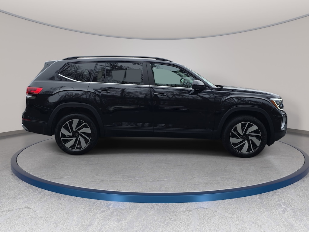 New 2026 Volkswagen Atlas SE w/Technology SUV