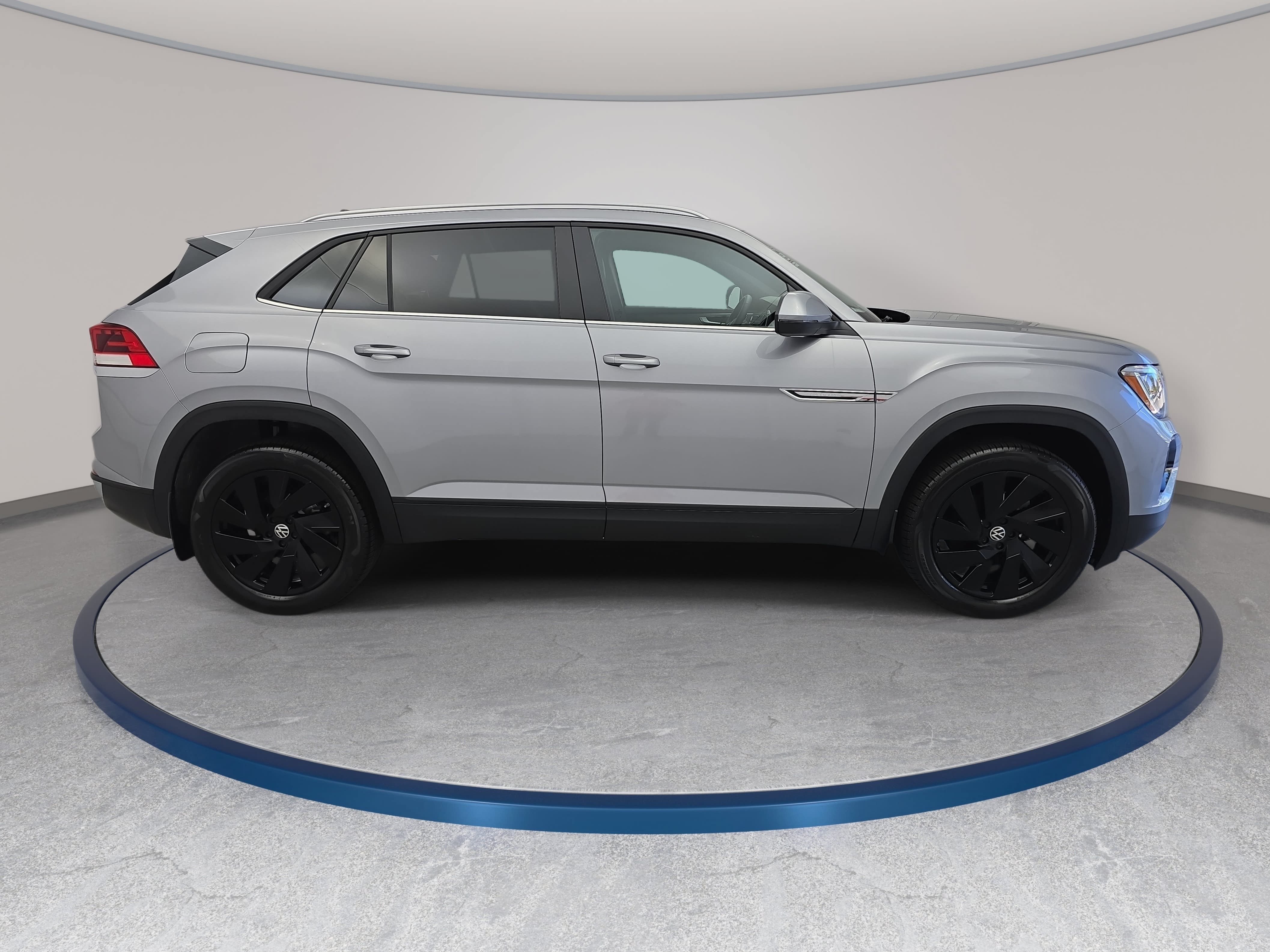 New 2026 Volkswagen Atlas Cross Sport 2.0T SE w/Technology 2.0T SE w/Technology 4MOTION