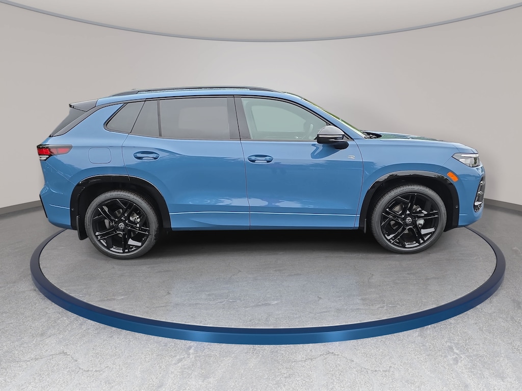 New 2026 Volkswagen Tiguan SE R-Line Black SE R-Line Black FWD