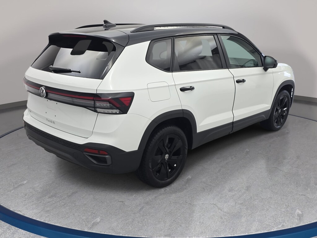 Used 2025 Volkswagen Taos 1.5T SE Black SUV