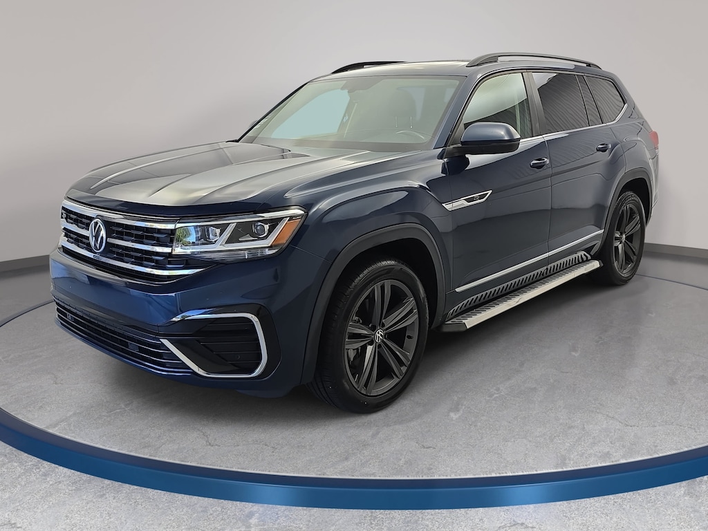 Used 2021 Volkswagen Atlas 3.6L V6 SE w/Technology R-Line SUV