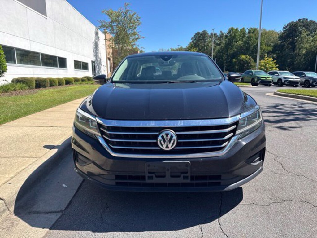 Used 2020 Volkswagen Passat 2.0T SE Sedan