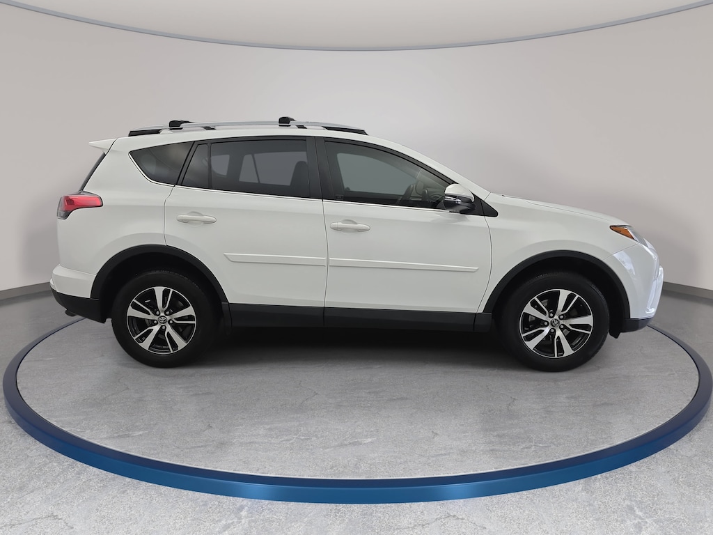 Used 2018 Toyota RAV4 XLE SUV