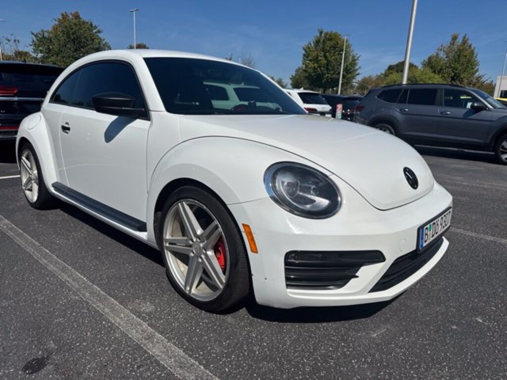 Used 2018 Volkswagen Beetle 2.0T S Hatchback