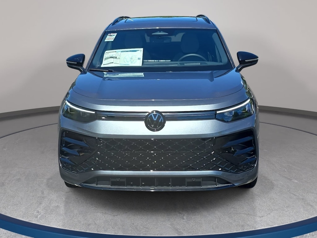 New 2026 Volkswagen Tiguan SE R-Line Black SUV