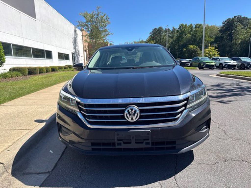 Used 2020 Volkswagen Passat 2.0T SE Sedan