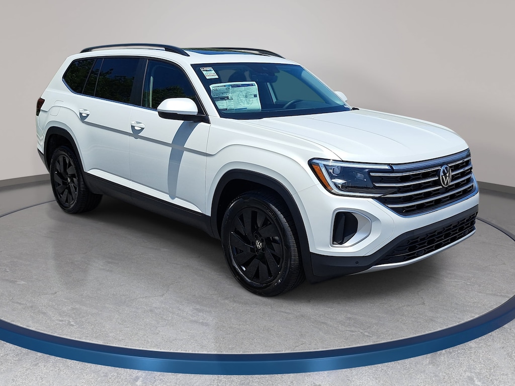 New 2026 Volkswagen Atlas SE w/Technology SUV