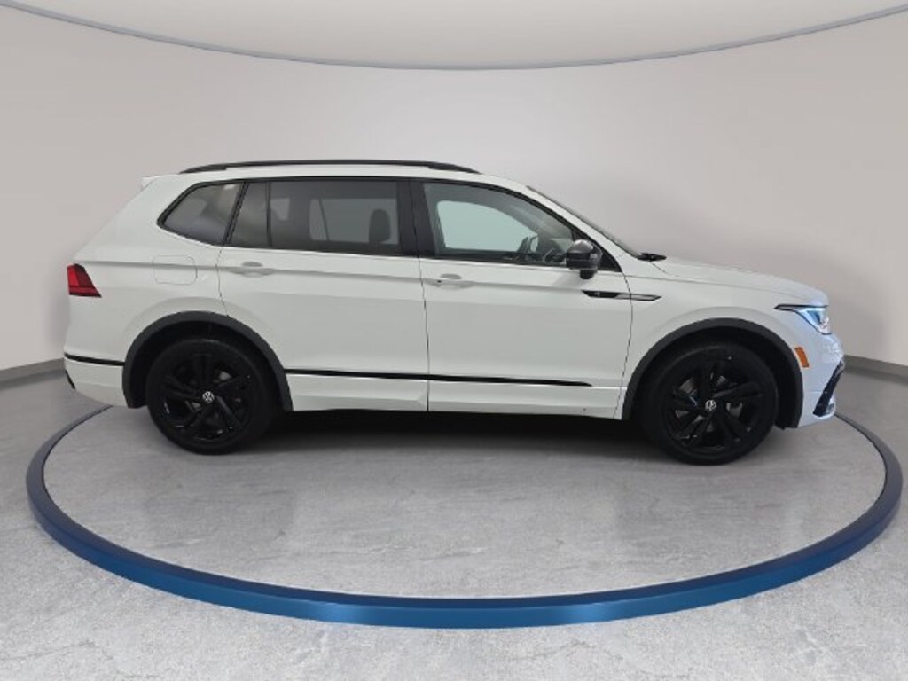 Used 2024 Volkswagen Tiguan 2.0T SE R-Line Black SUV