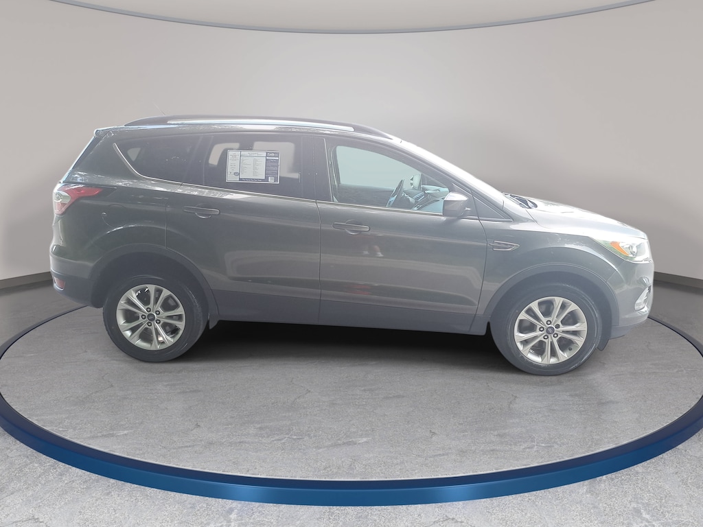 Used 2017 Ford Escape SE SUV