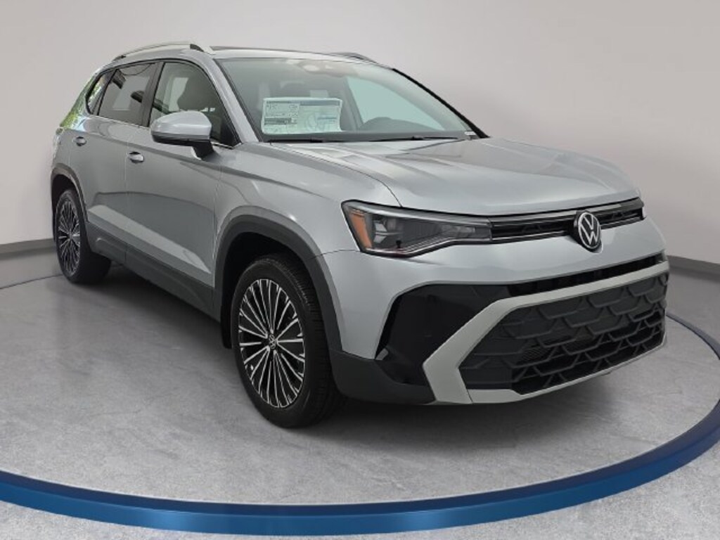 Used 2025 Volkswagen Taos 1.5T SE SUV