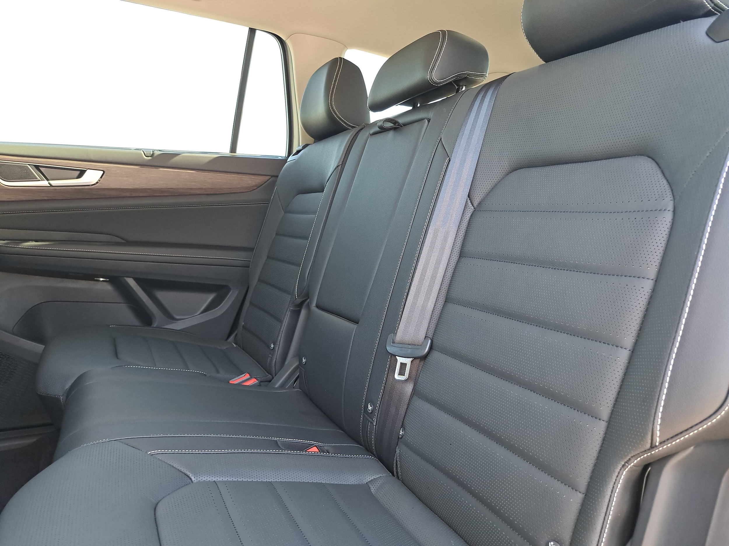 2026 Volkswagen Atlas SEL - Photo 15