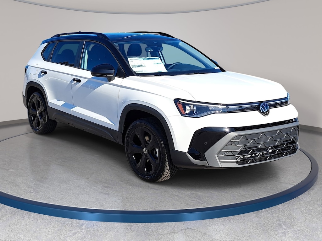 New 2026 Volkswagen Taos 1.5T SE Black SUV