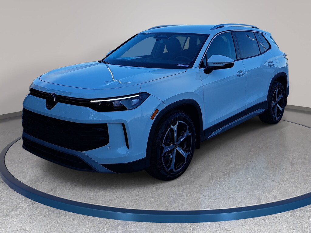 New 2026 Volkswagen Tiguan SE SUV