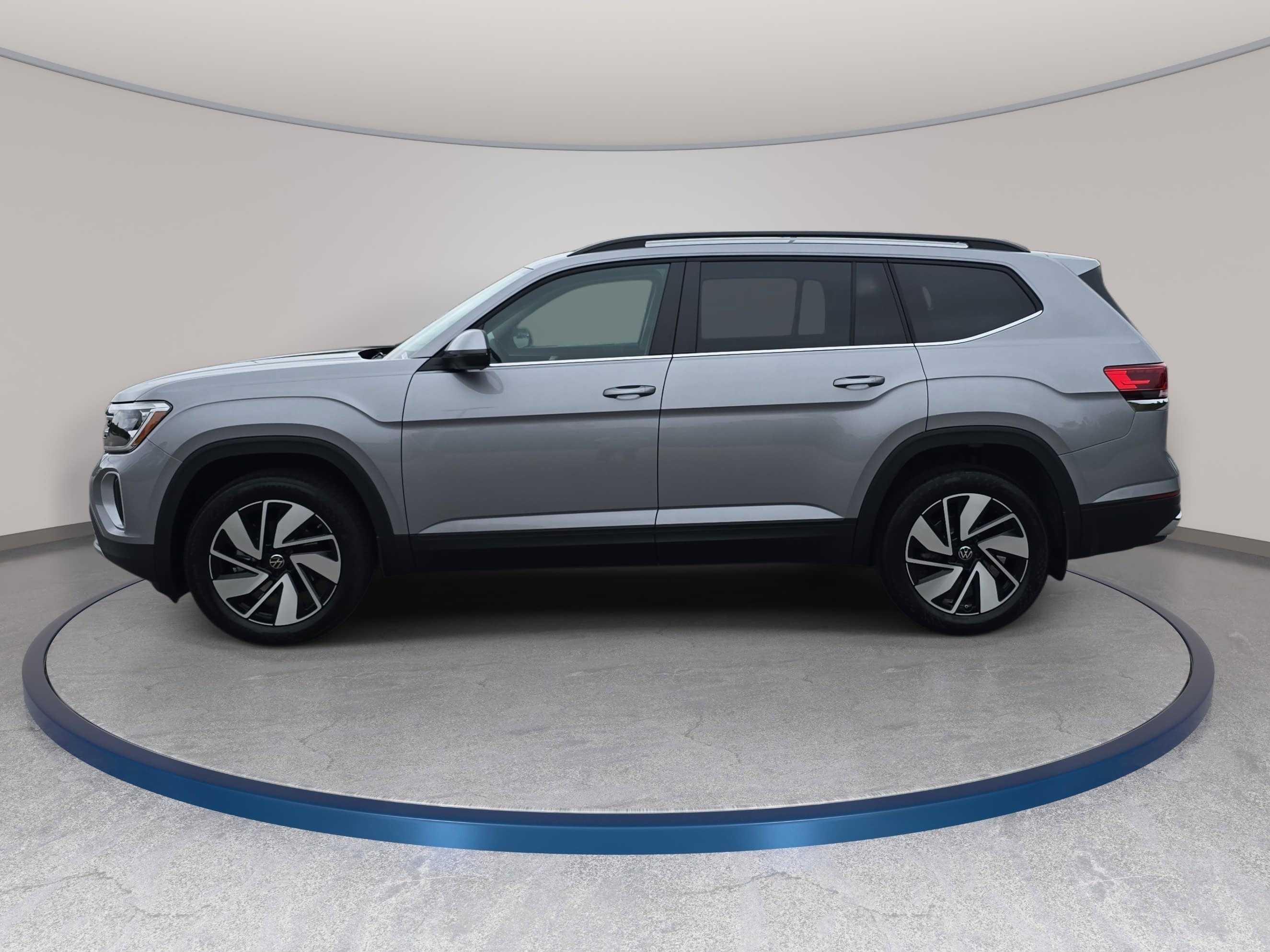 2026 Volkswagen Atlas SE w/Tech - Photo 8