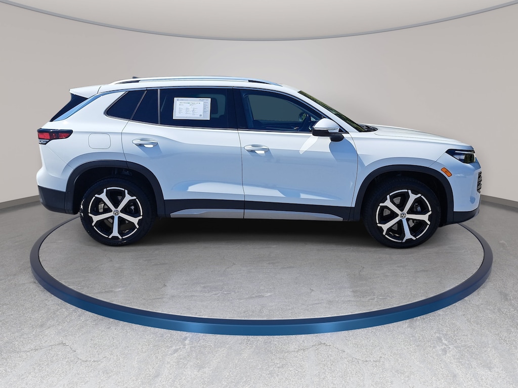 Certified 2025 Volkswagen Tiguan SE 2.0T SE 4MOTION