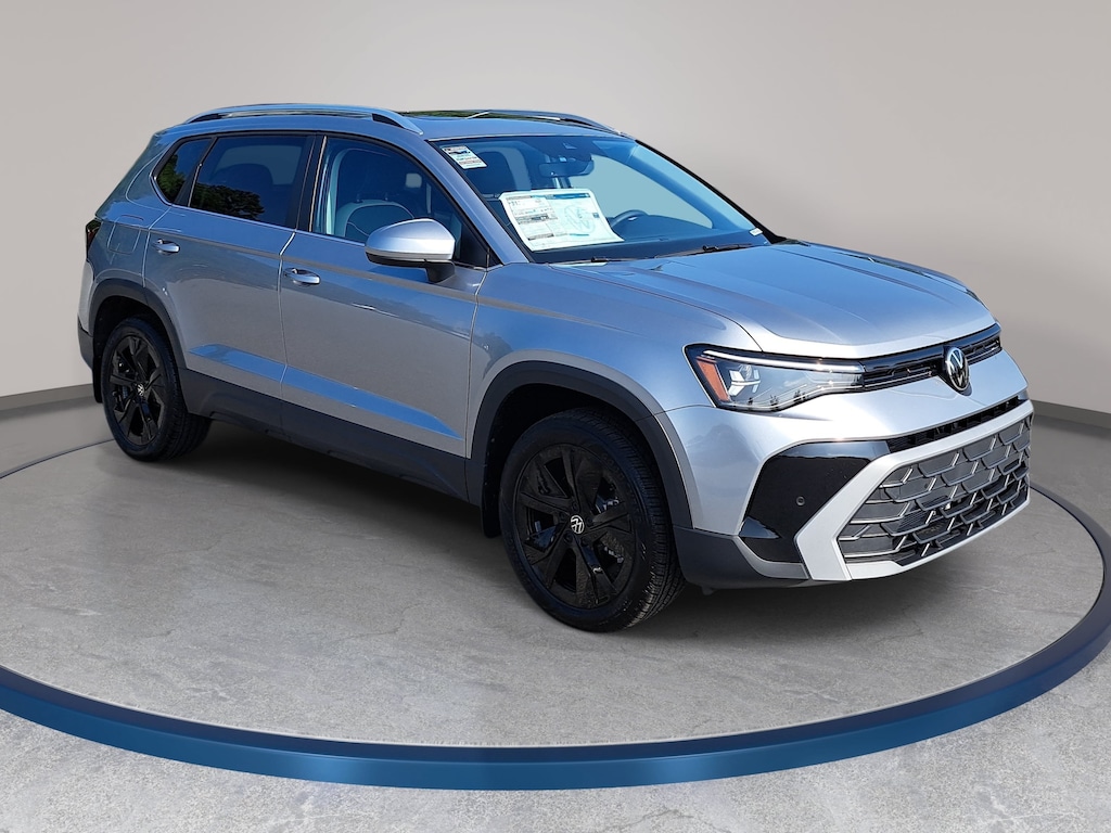 New 2026 Volkswagen Taos SE SE FWD