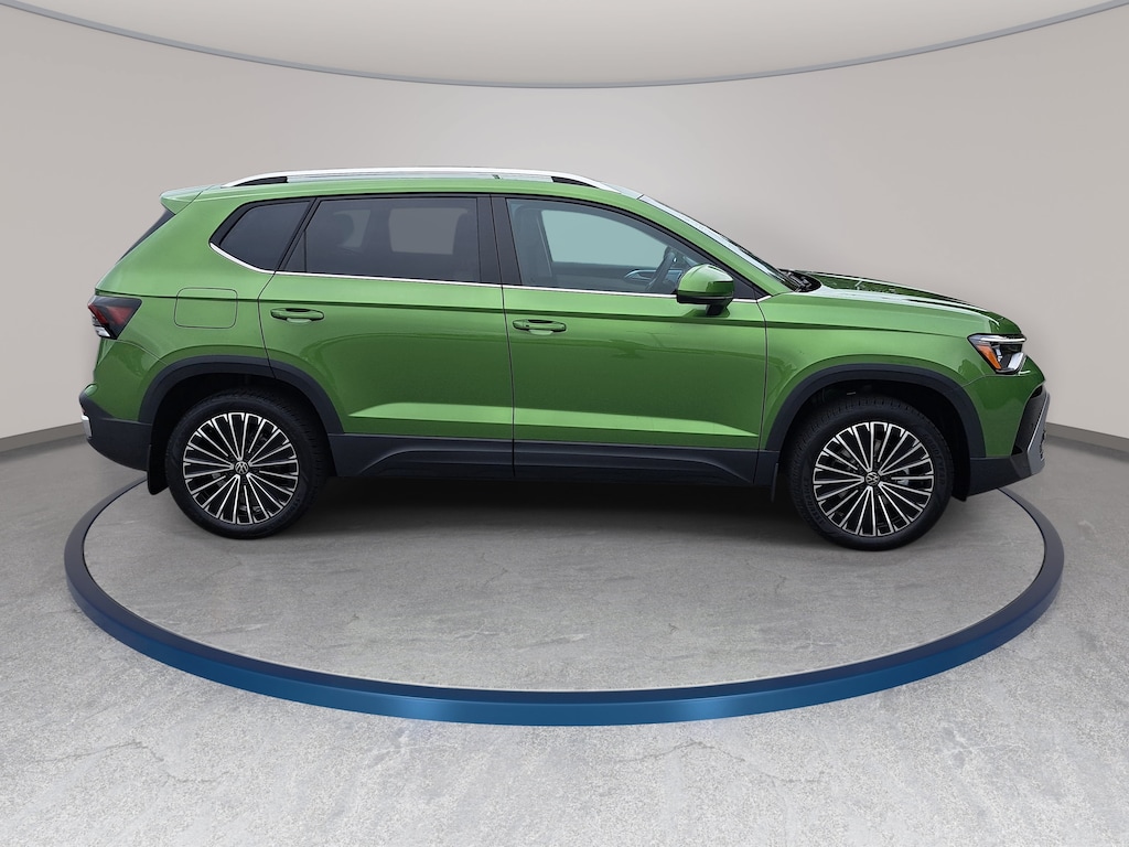 New 2027 Volkswagen Taos 1.5T SE SUV