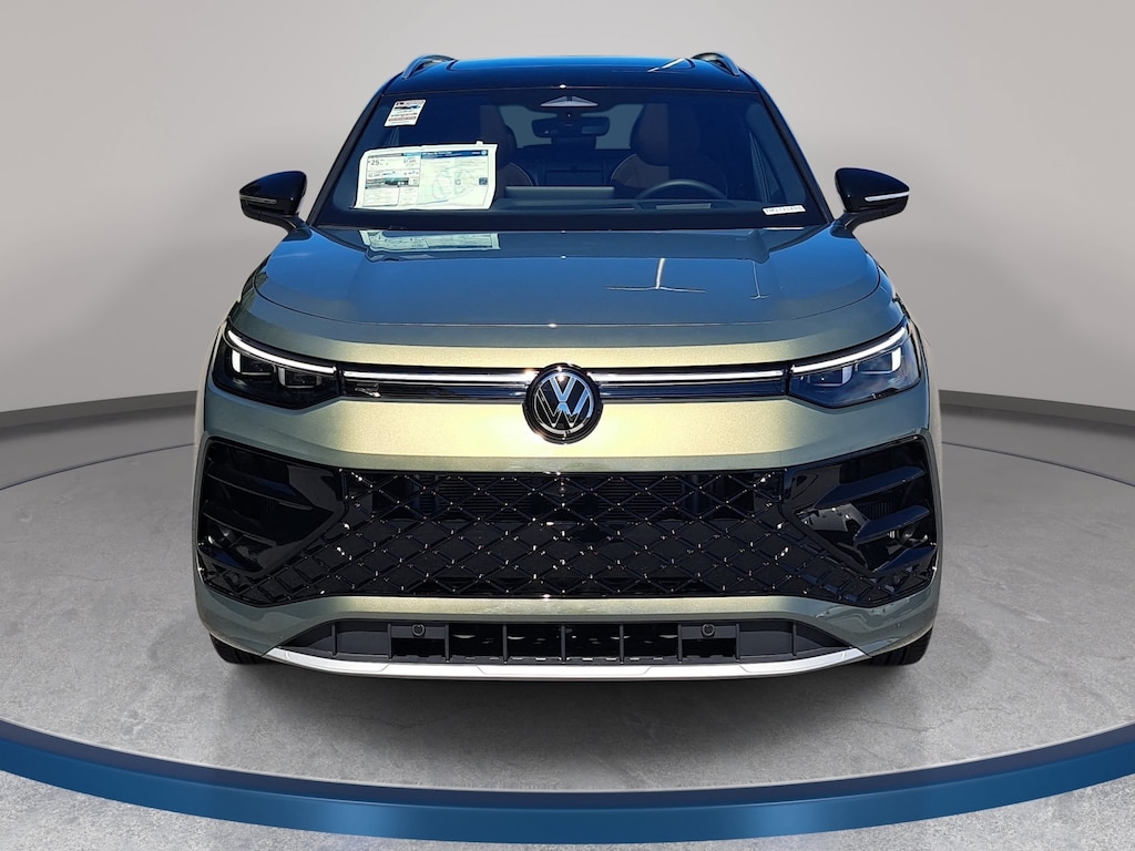 New 2026 Volkswagen Tiguan SEL R-Line Turbo SUV
