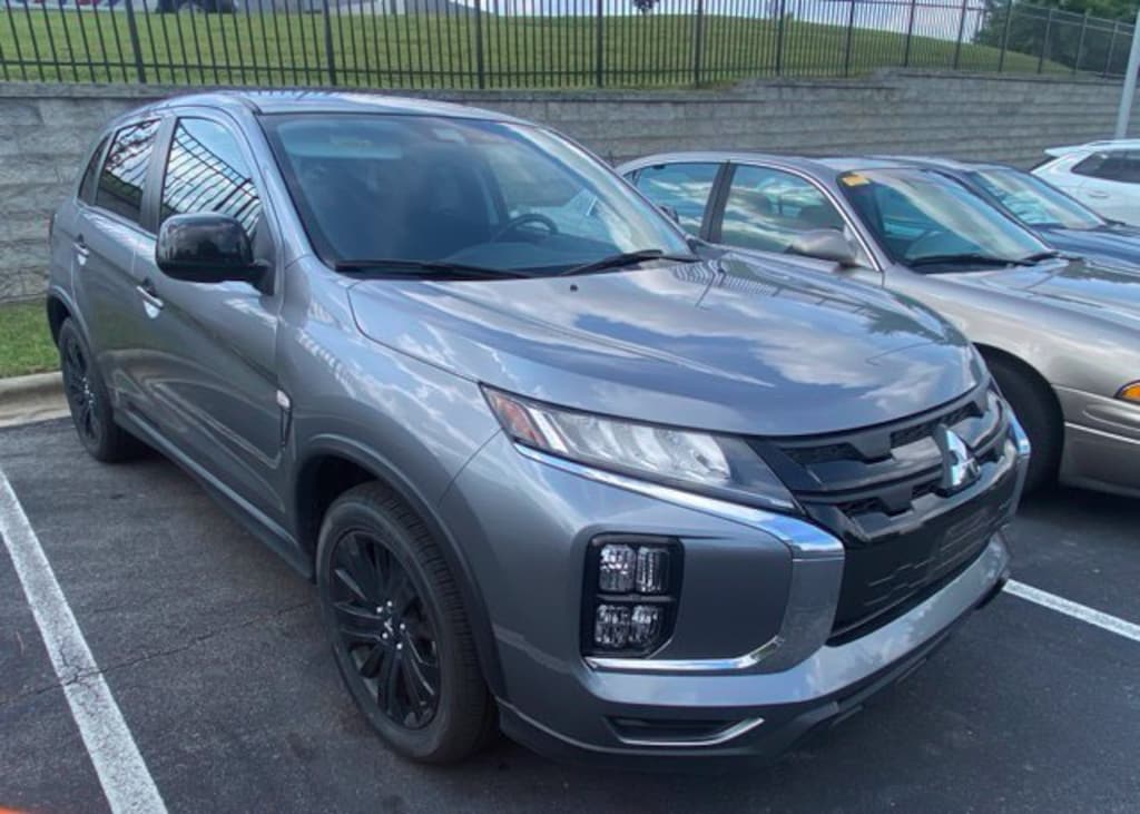 Used 2025 Mitsubishi Outlander Sport 2.0 LE SUV