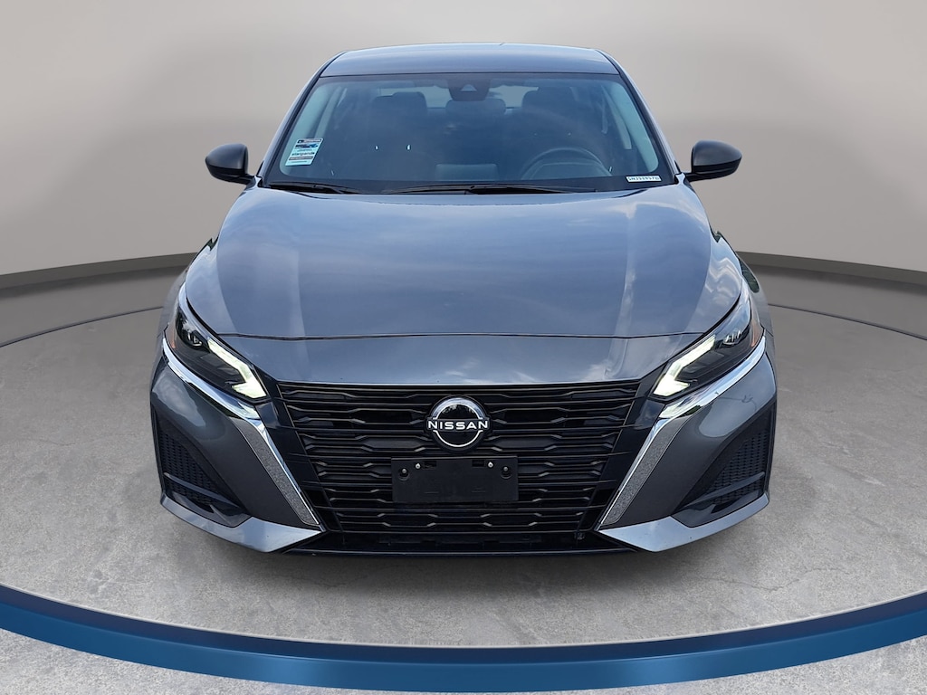 Used 2025 Nissan Altima SV Sedan