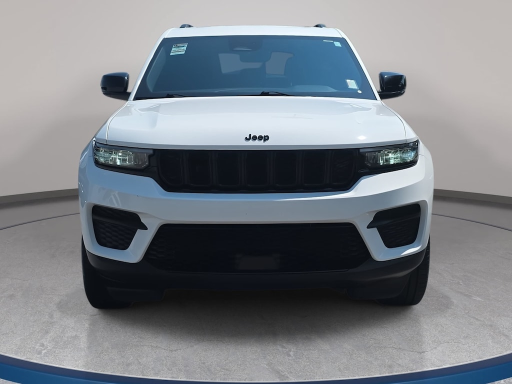 Used 2023 Jeep Grand Cherokee Altitude SUV