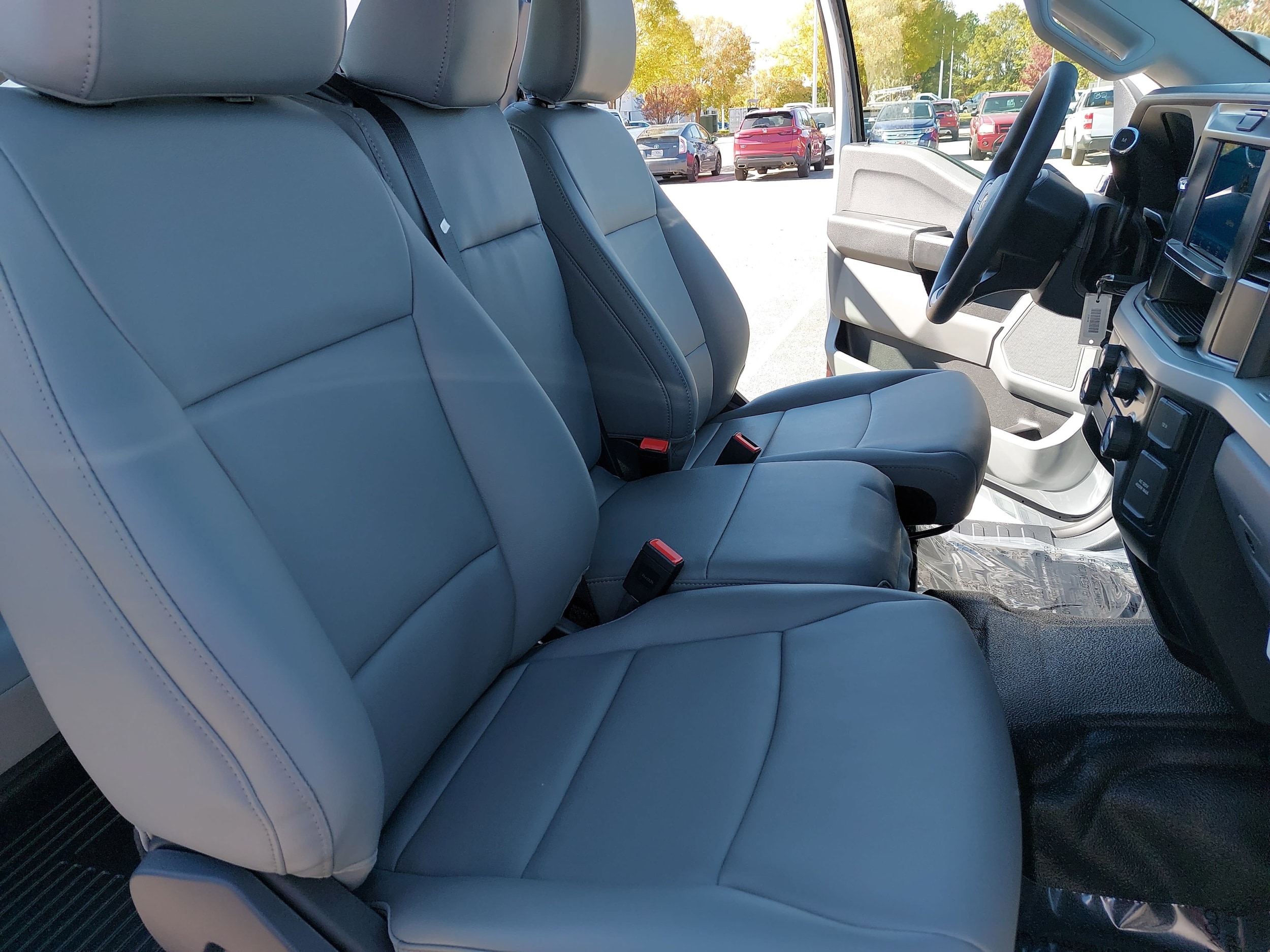 2026 Ford F-350 Super Duty XL - Photo 10
