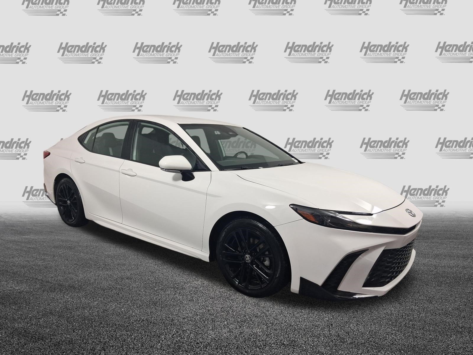 2025 Toyota Camry SE Sedan