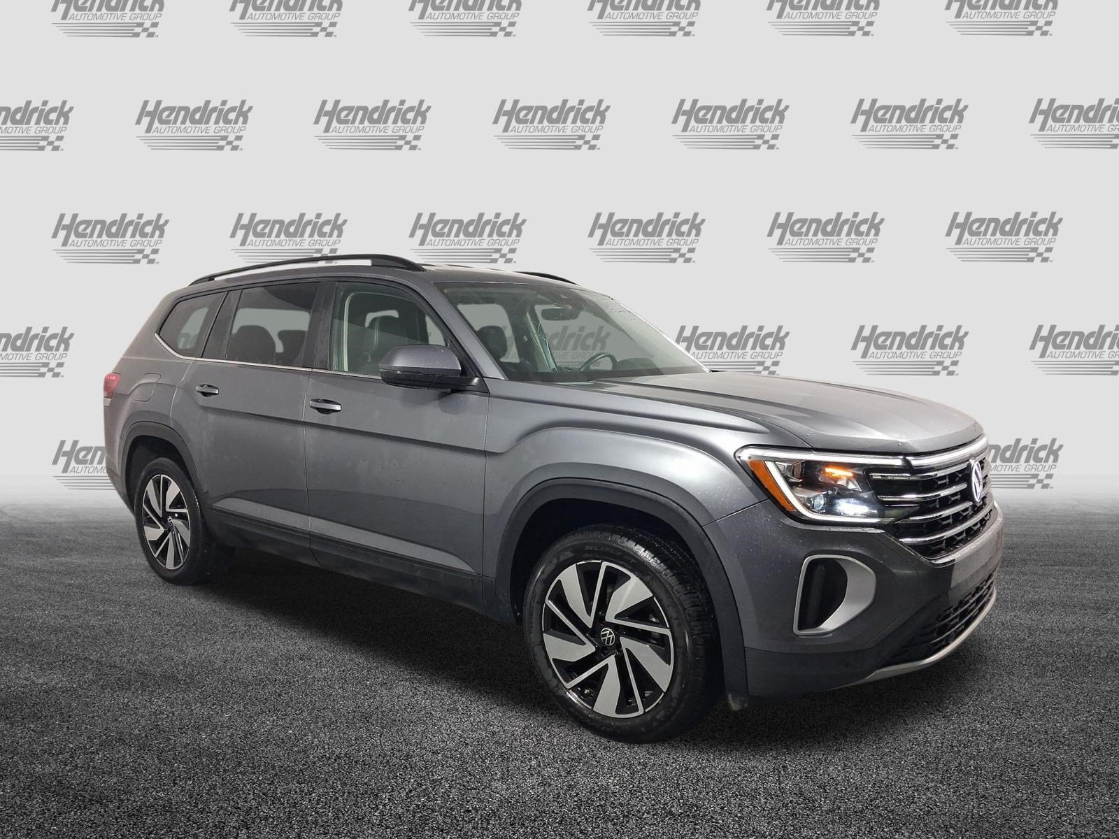 Used 2025 Volkswagen Atlas 2.0T SE w/Technology SUV