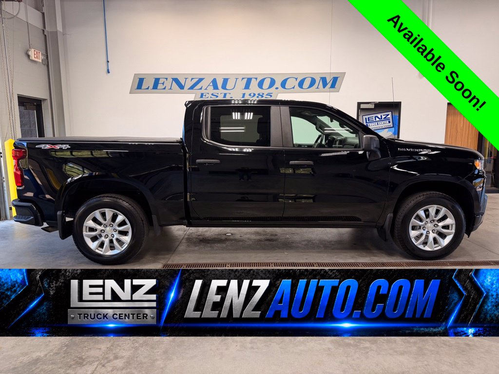 Used 2021 Chevrolet Silverado 1500 4x4 Crew Cab Custom Truck