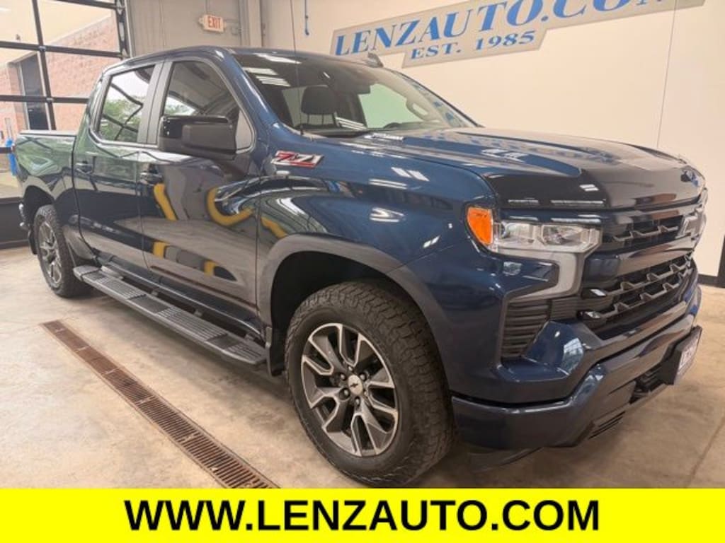 Used 2022 Chevrolet Silverado 1500 4x4 Crew Cab RST Truck