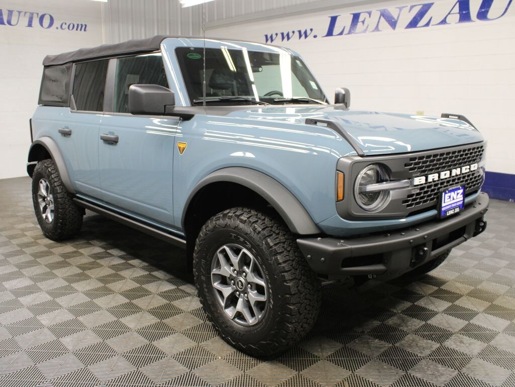 Used 2022 Ford Bronco Badlands 4WD SUV