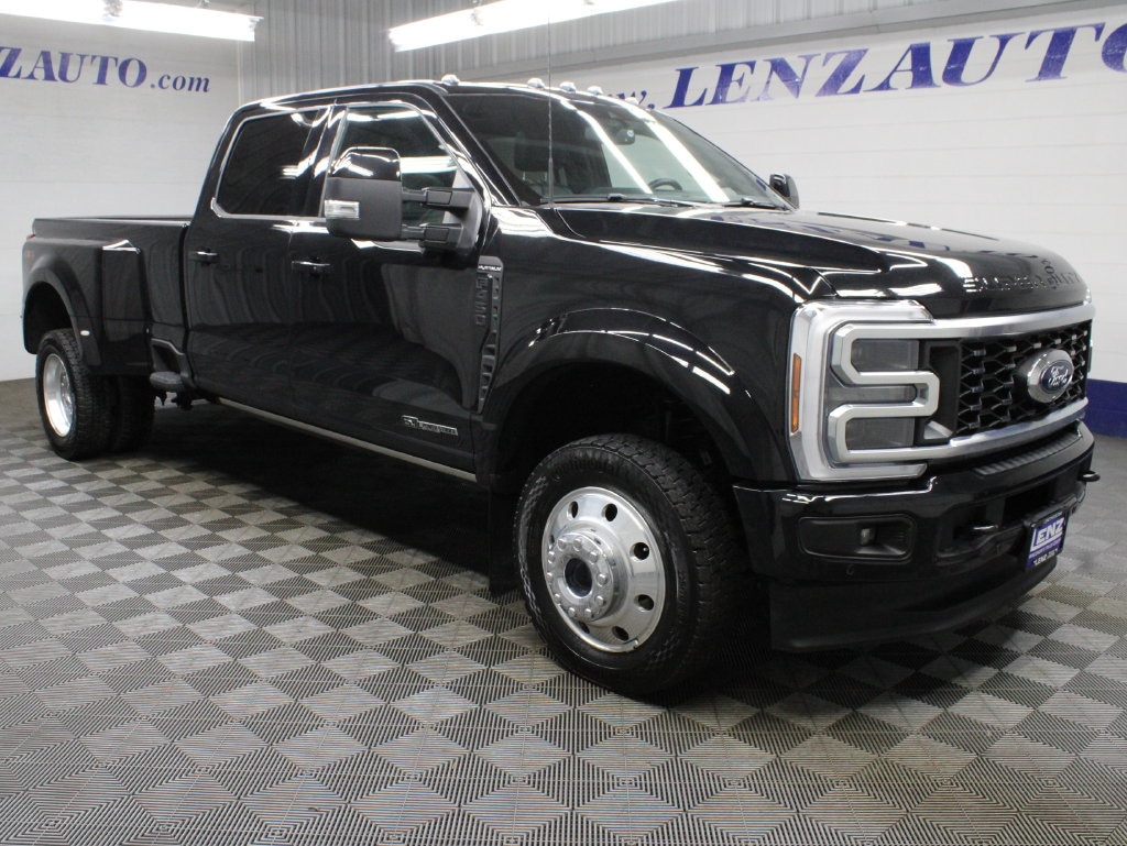Used 2026 Ford F-450SD 4x4 Crew Cab Platinum DRW Truck