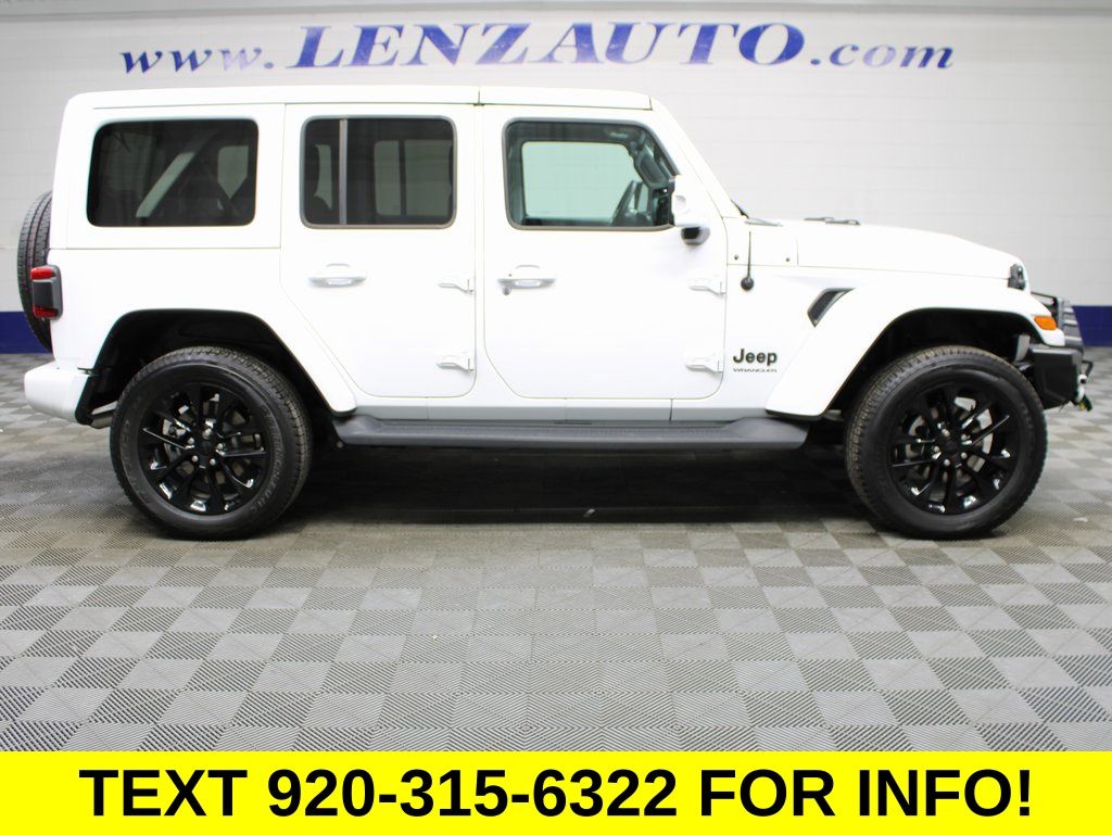 2023 Jeep Wrangler 4-Door Sahara High Altitude - Photo 2
