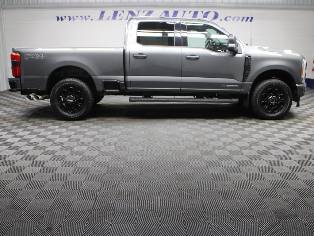 Used 2023 Ford F-250SD 4x4 Crew Cab XLT Truck