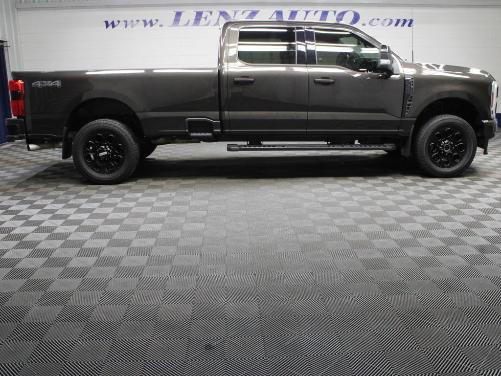 Used 2024 Ford F-350SD 4x4 Crew Cab Lariat SRW Truck