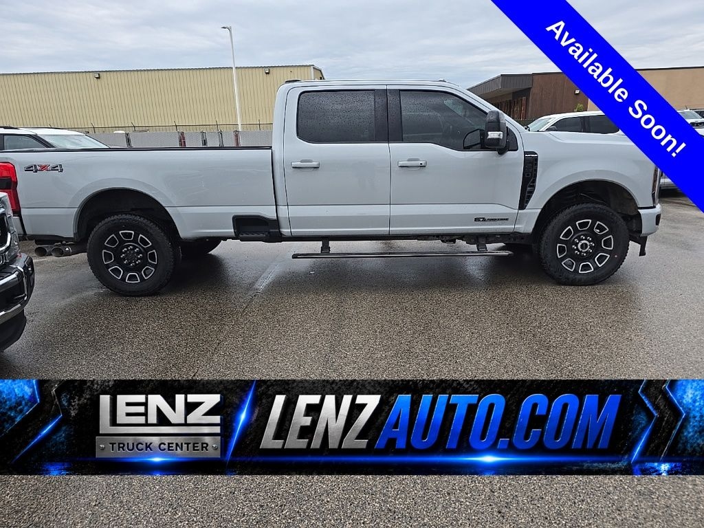 Used 2026 Ford F-250SD 4x4 Crew Cab Platinum Truck