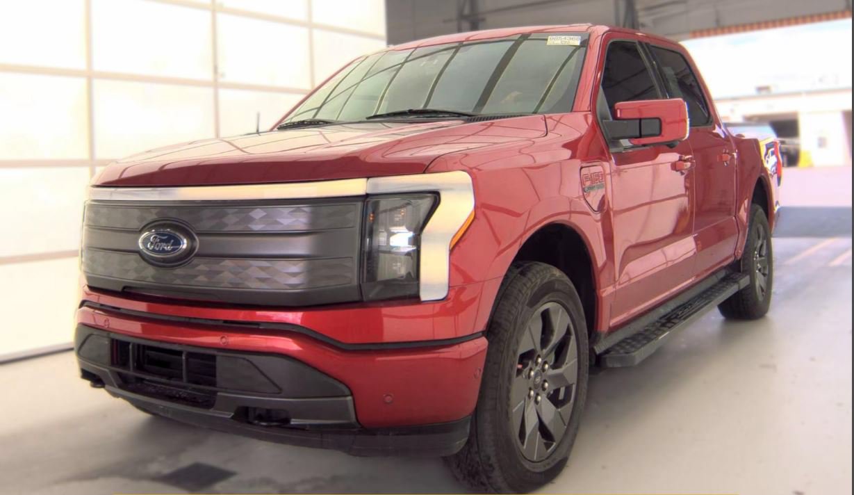 Used 2023 Ford F-150 Lightning LARIAT LARIAT 4WD SuperCrew 5.5 Box