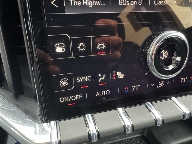 2025 GMC Acadia Elevation - Photo 28