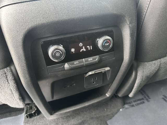 2025 GMC Acadia Elevation - Photo 31