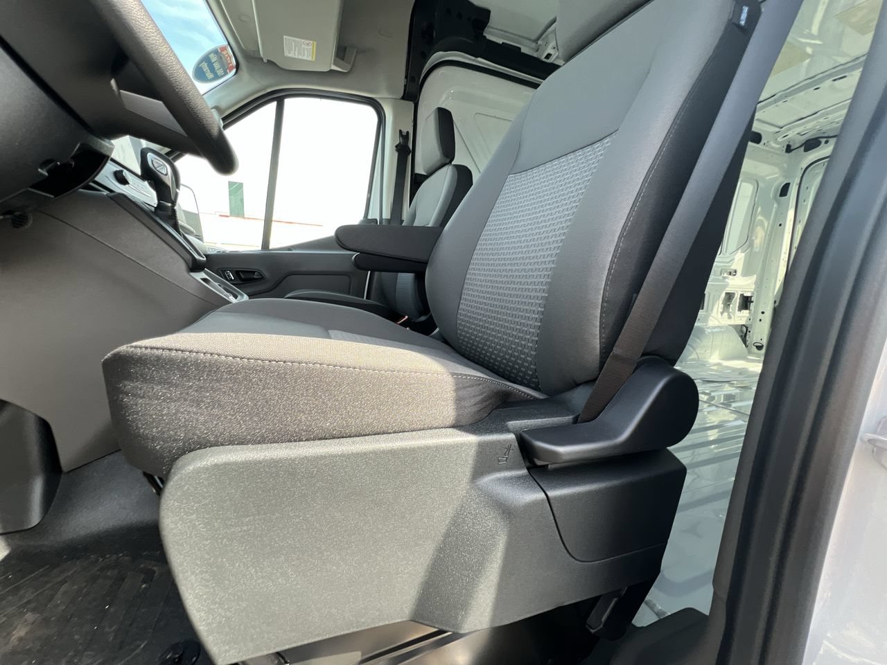 2026 Ford Transit Van Base - Photo 13
