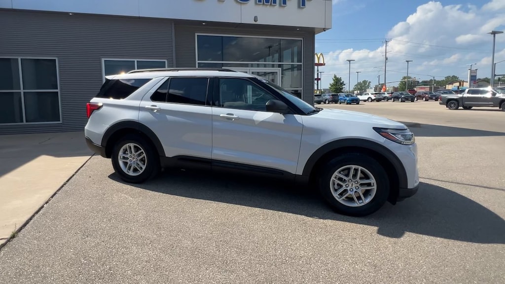 Used 2026 Ford Explorer Active 4WD SUV