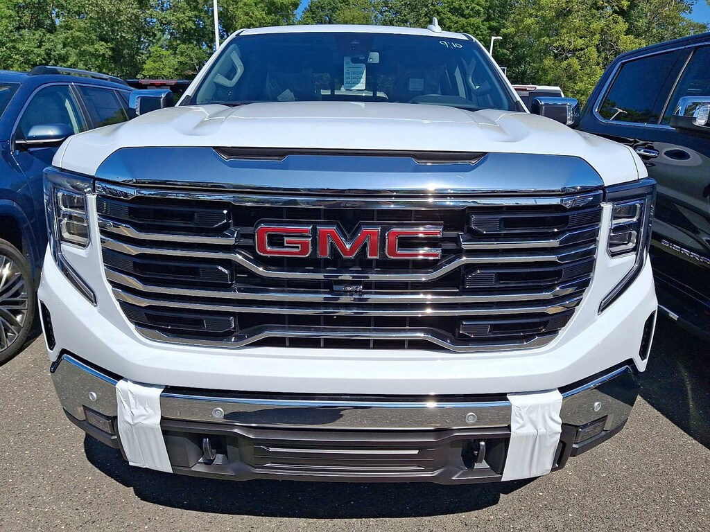 New 2026 GMC Sierra 1500 SLT