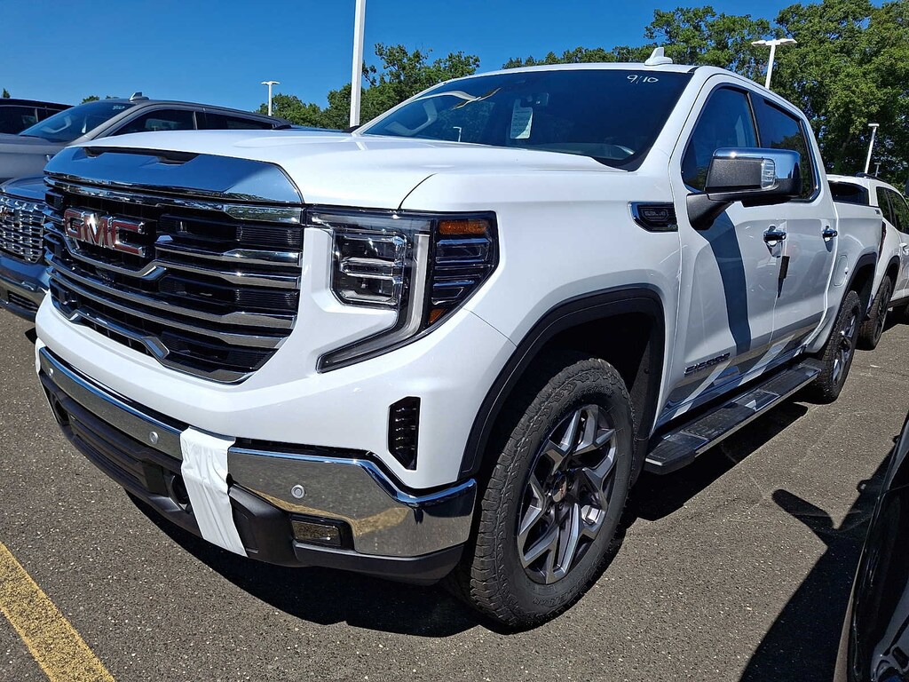 New 2026 GMC Sierra 1500 SLT