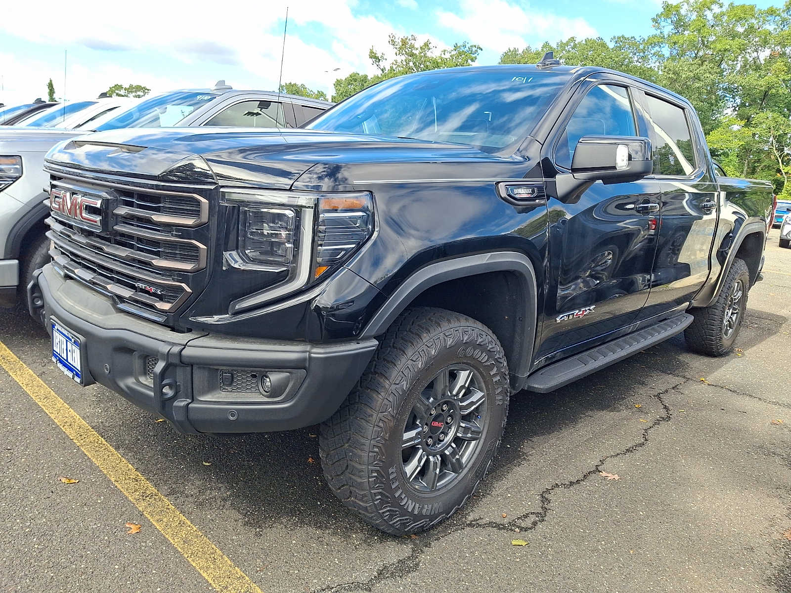 New 2026 GMC Sierra 1500 AT4X 4WD Crew Cab 147 4WD Crew Cab 147