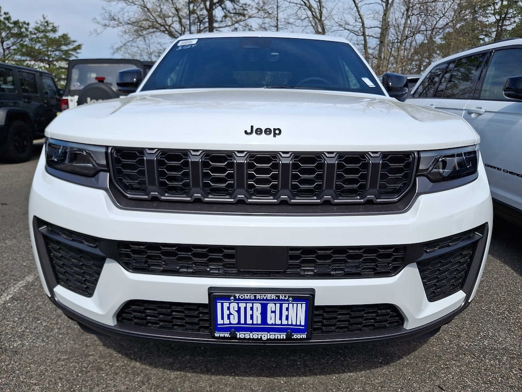 New 2026 Jeep Grand Cherokee Laredo Altitude Sport Utility