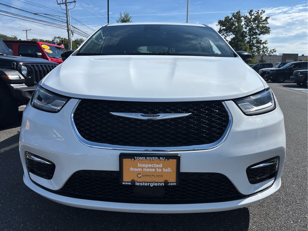 Certified 2025 Chrysler Pacifica Select Van Passenger Van