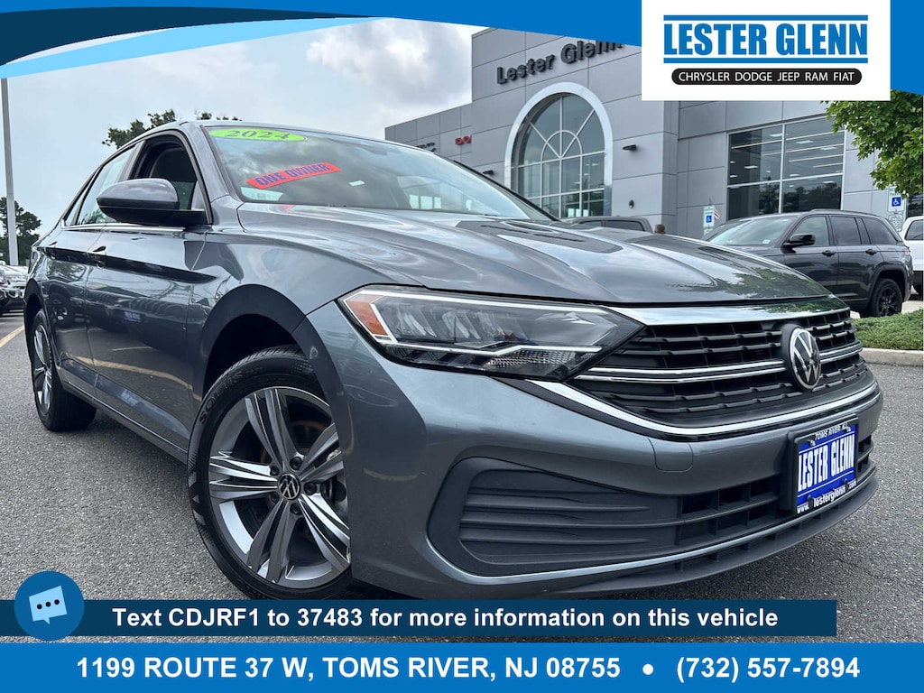 Used 2024 Volkswagen Jetta SE Sedan